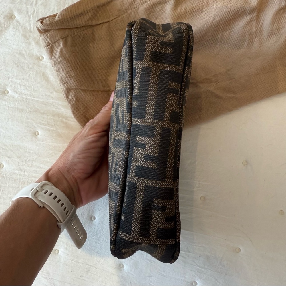 Vintage Fendi clutch - Picture 4 of 6